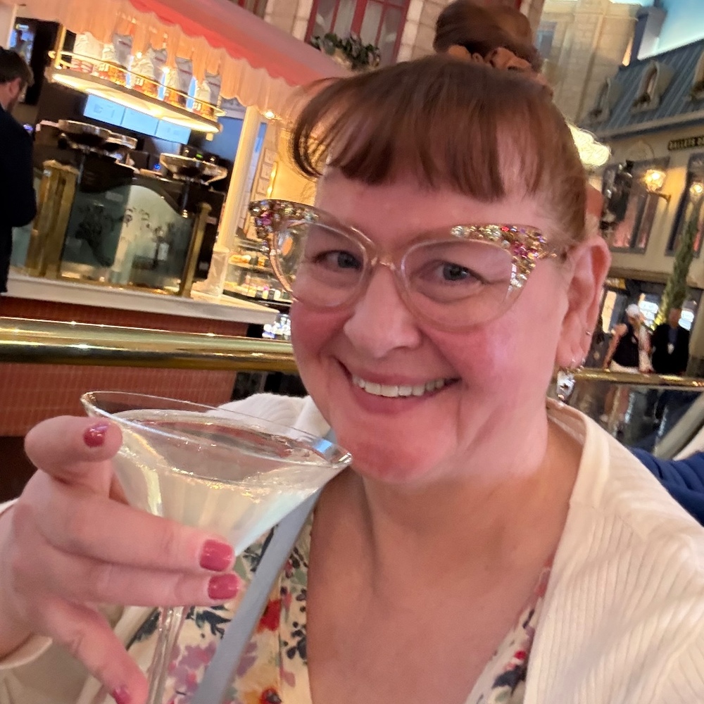 Meet your Posher, Lisa-marie